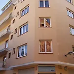 Santa Ana *
